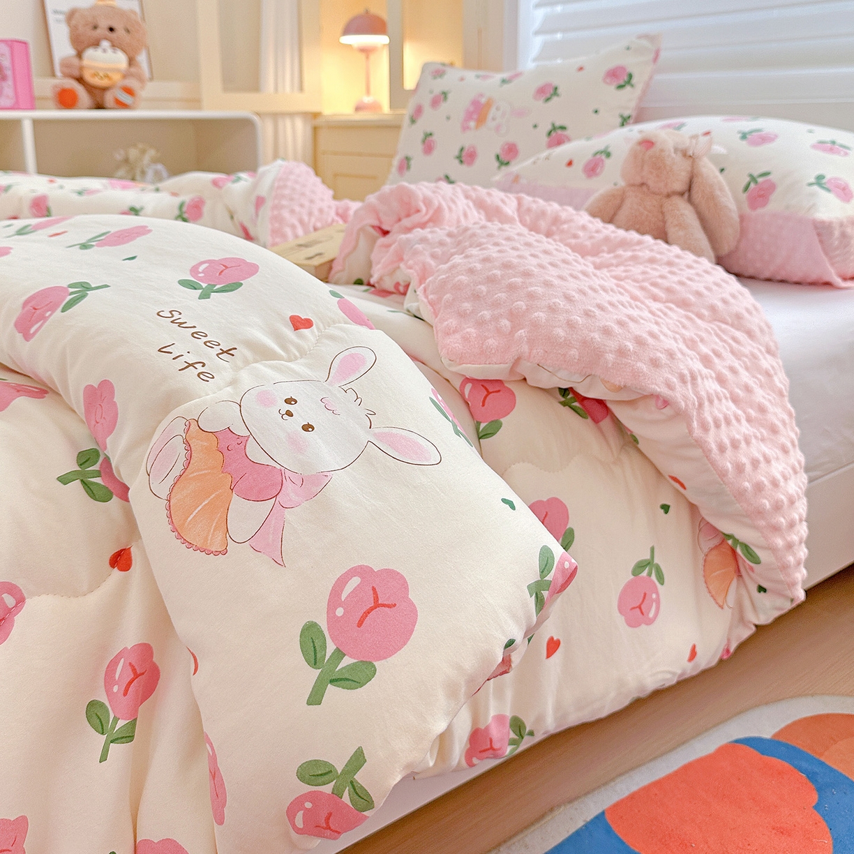 91家纺网 家纺一手货源 找家纺 昊川家纺 2025新款A类水洗双层纱豆豆被春秋被冬被被子被芯 蔓塔玫瑰