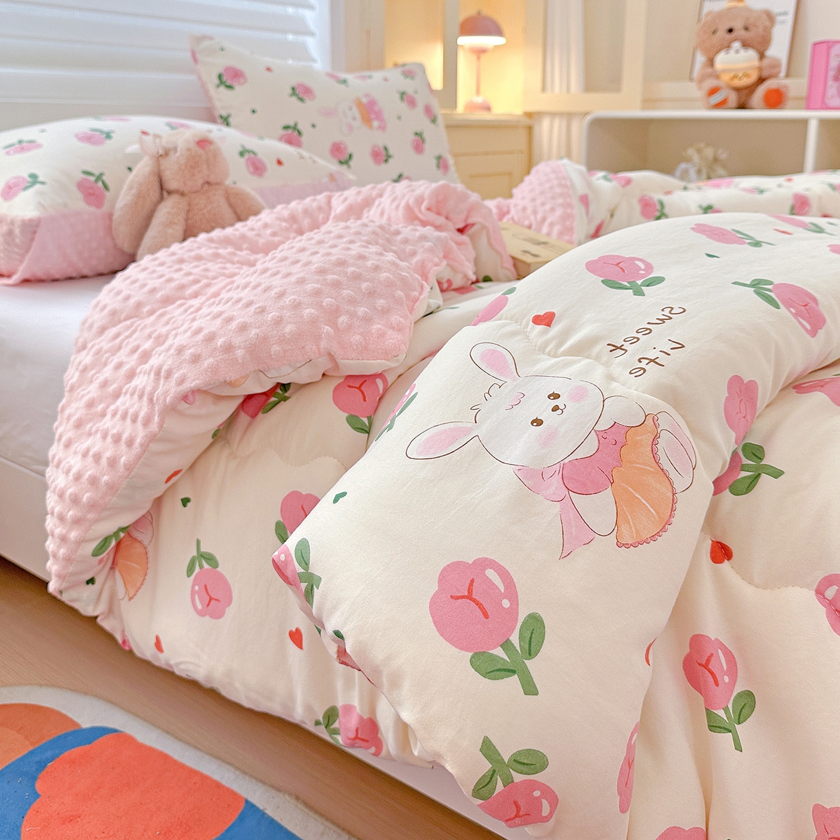 91家纺网 家纺一手货源 找家纺 昊川家纺 2025新款A类水洗双层纱豆豆被春秋被冬被被子被芯 蔓塔玫瑰