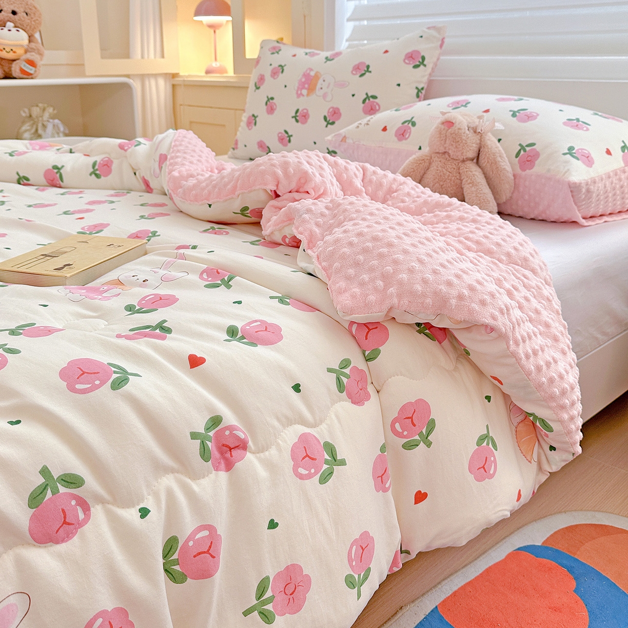 91家纺网 家纺一手货源 找家纺 昊川家纺 2025新款A类水洗双层纱豆豆被春秋被冬被被子被芯 蔓塔玫瑰