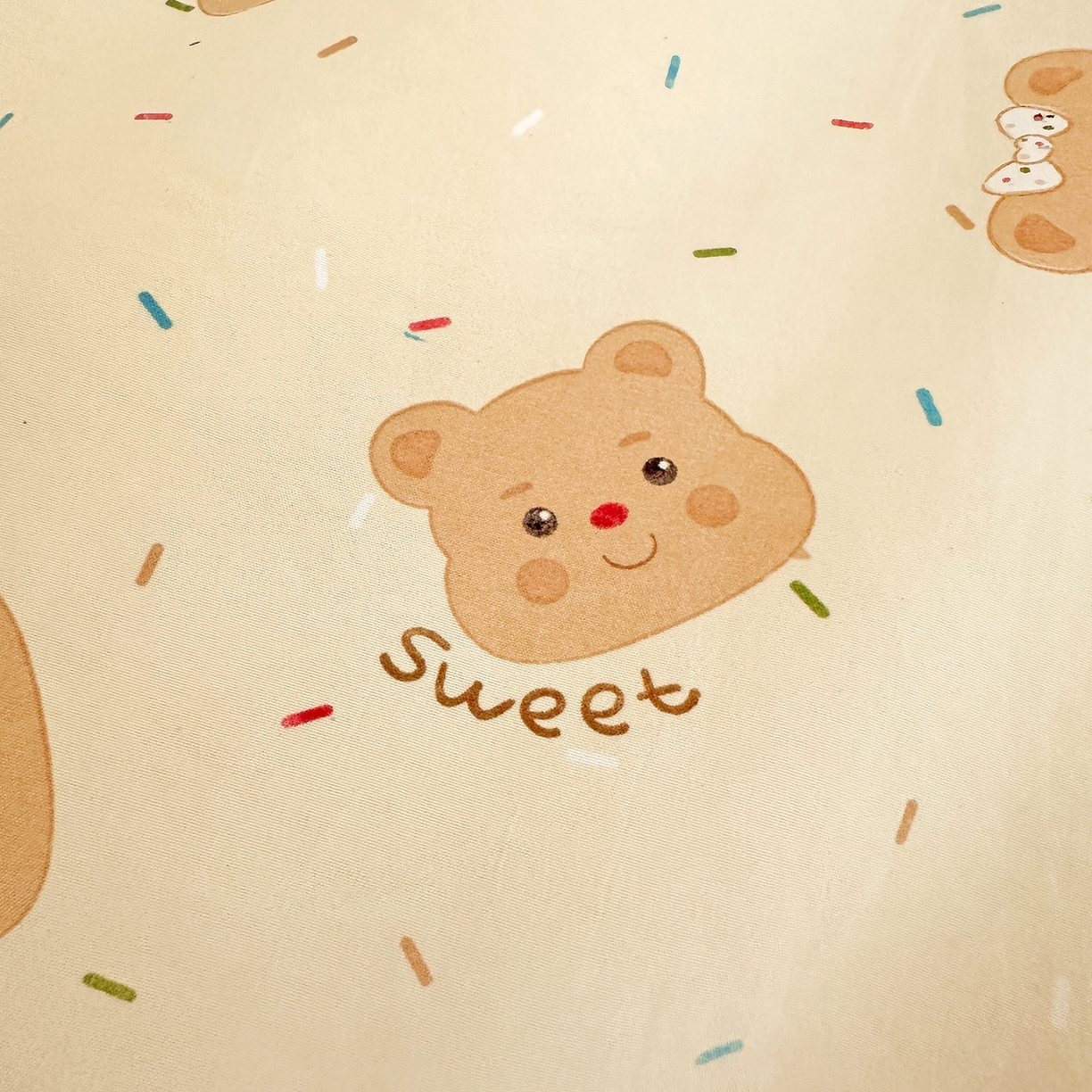 91家纺网 家纺一手货源 找家纺 昊川家纺 2025新款A类水洗双层纱豆豆被春秋被冬被被子被芯 奥利奥小熊