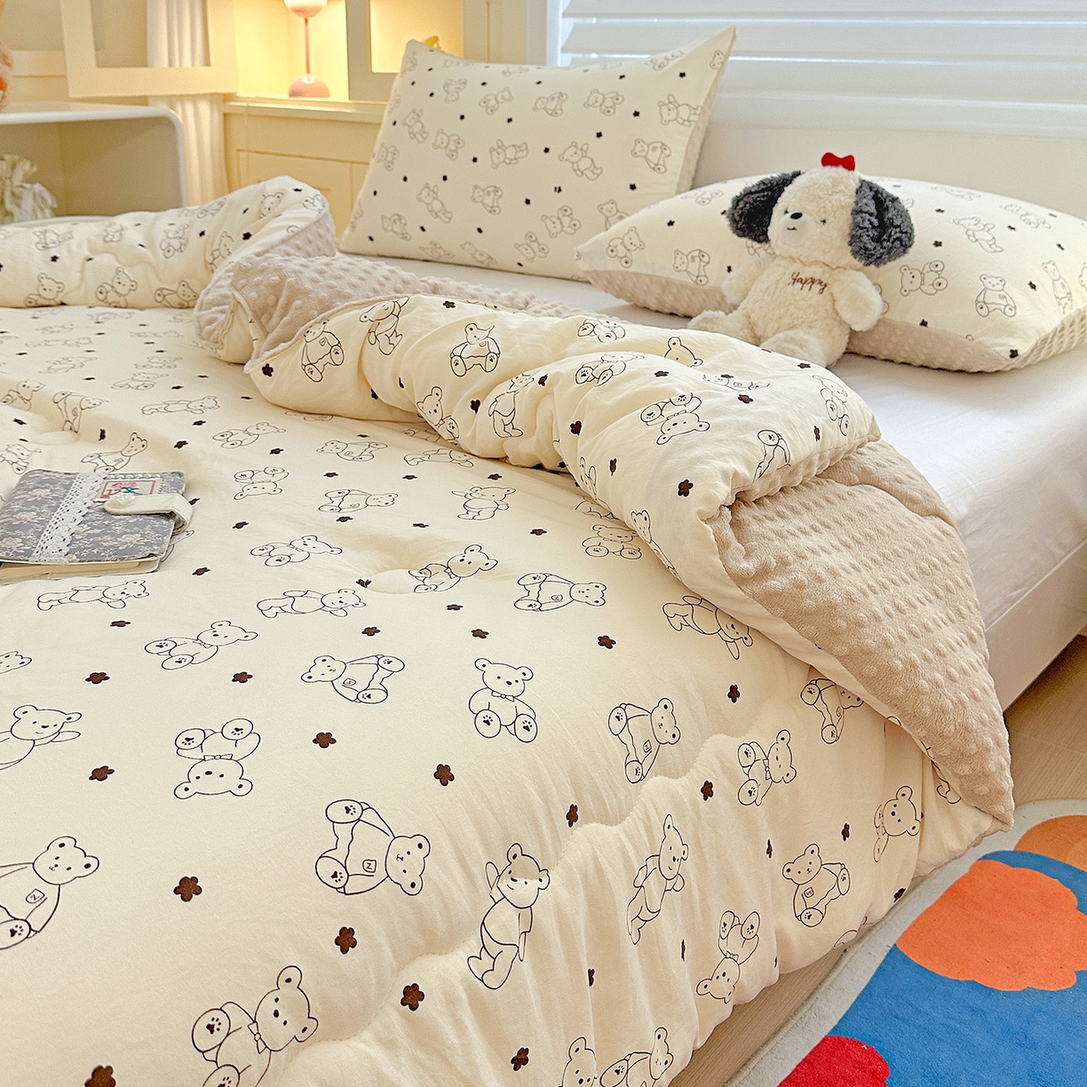 91家纺网 家纺一手货源 找家纺 昊川家纺 2025新款A类水洗双层纱豆豆被春秋被冬被被子被芯 小熊院长