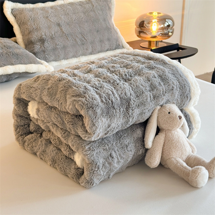 91家纺网 家纺一手货源 找家纺 2025新款泡泡绒毛毯仿兔毛绒毛毯毯子 科伦娜兔毛绒-灰