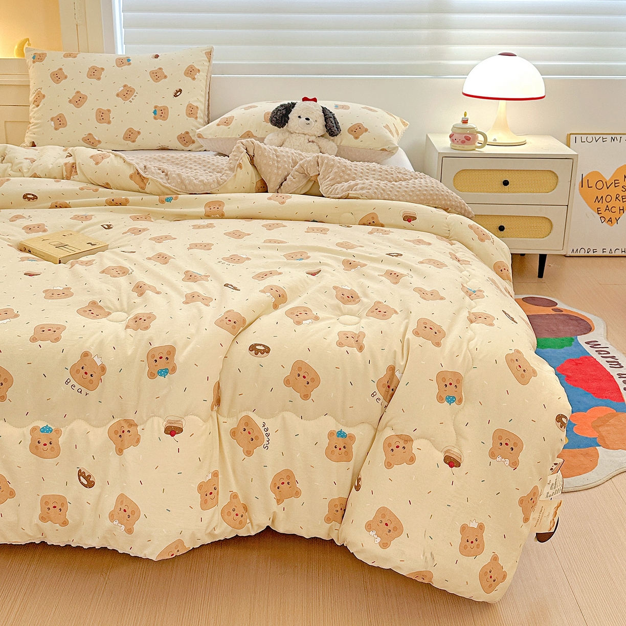 91家纺网 家纺一手货源 找家纺 昊川家纺 2025新款A类水洗双层纱豆豆被春秋被冬被被子被芯 奥利奥小熊