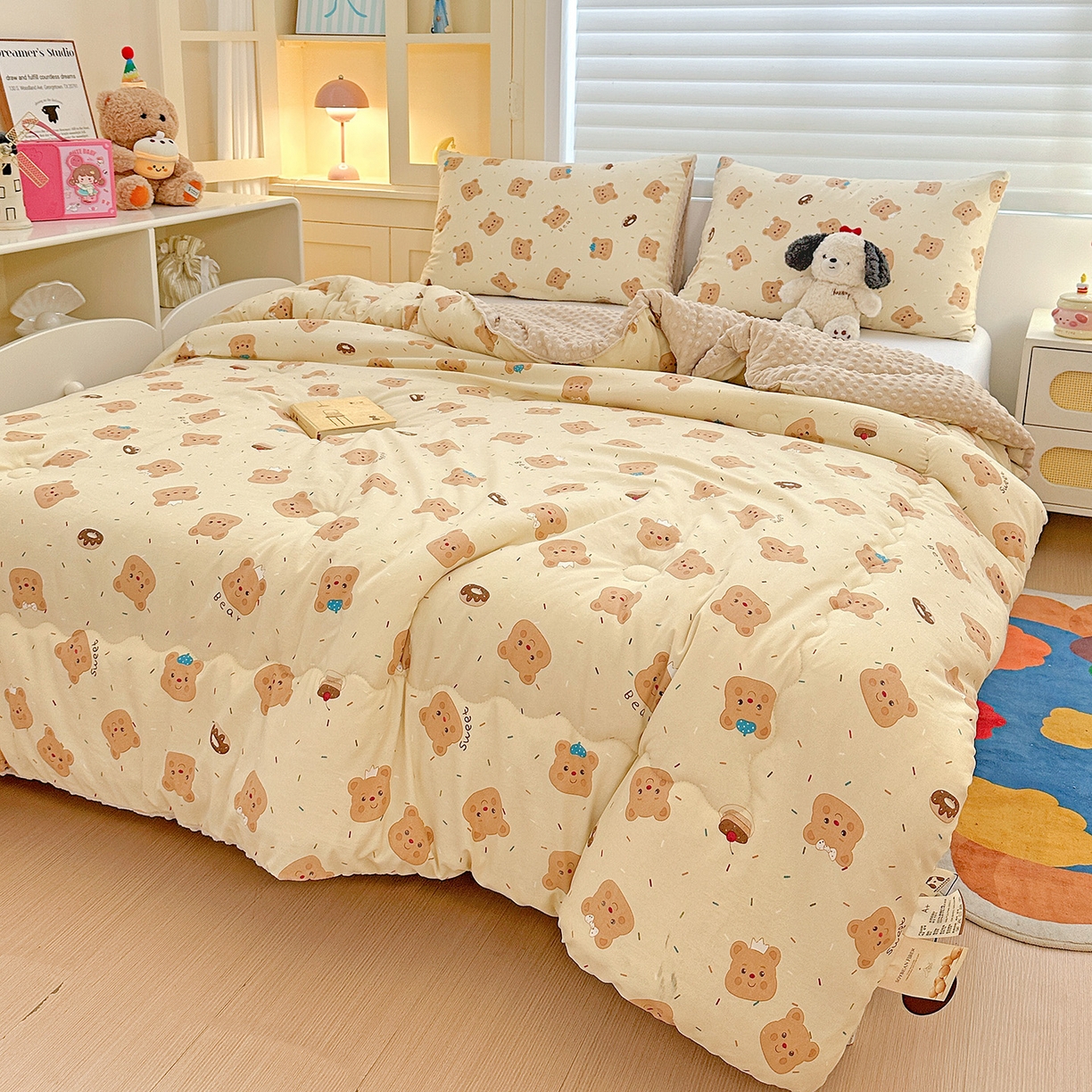 91家纺网 家纺一手货源 找家纺 昊川家纺 2025新款A类水洗双层纱豆豆被春秋被冬被被子被芯 奥利奥小熊