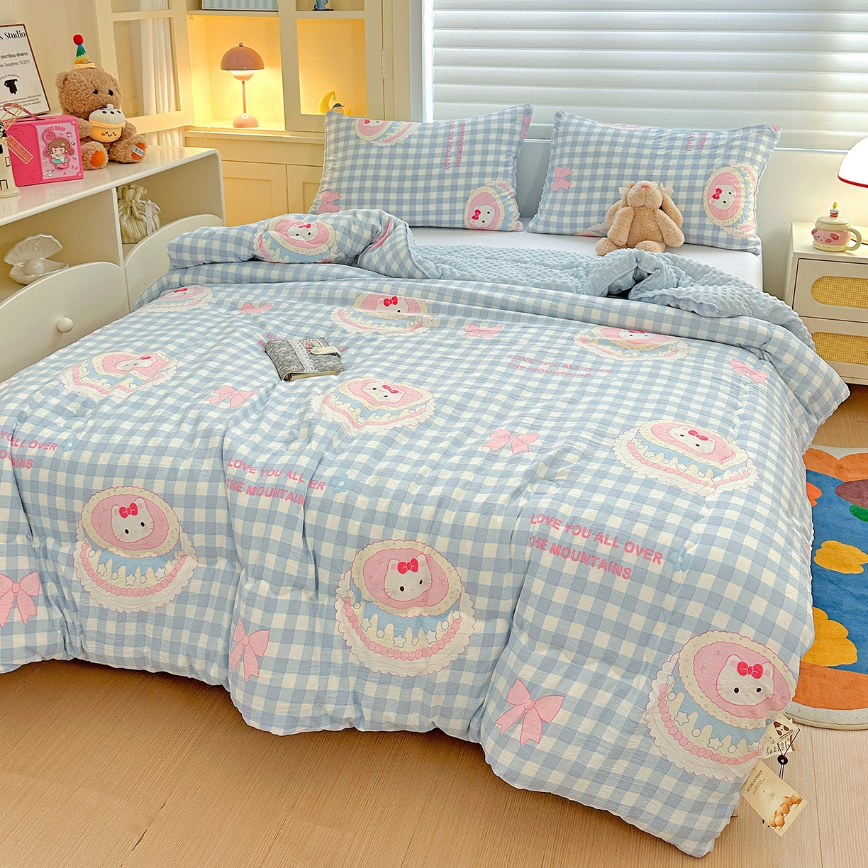 91家纺网 家纺一手货源 找家纺 昊川家纺 2025新款A类水洗双层纱豆豆被春秋被冬被被子被芯 蛋糕KT