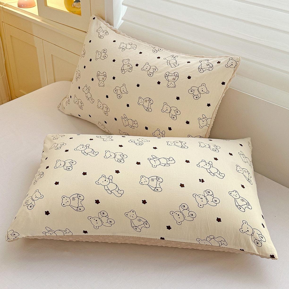 91家纺网 家纺一手货源 找家纺 昊川家纺 2025新款A类水洗双层纱豆豆被春秋被冬被被子被芯 小熊院长