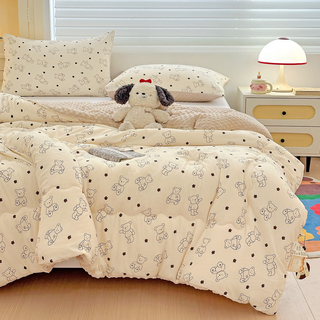 91家纺网 家纺一手货源 找家纺 昊川家纺 2025新款A类水洗双层纱豆豆被春秋被冬被被子被芯 小熊院长