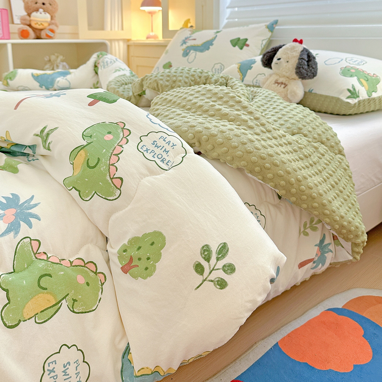 91家纺网 家纺一手货源 找家纺 昊川家纺 2025新款A类水洗双层纱豆豆被春秋被冬被被子被芯 恐龙星球