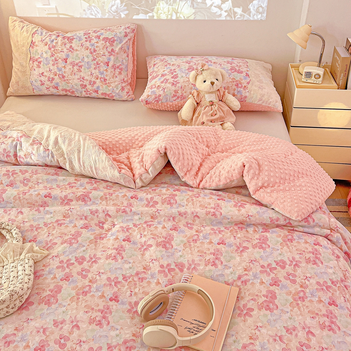 91家纺网 家纺一手货源 找家纺 昊川家纺 2025新款云感针织全棉花边豆豆被春秋被冬被被子被芯 十里桃花