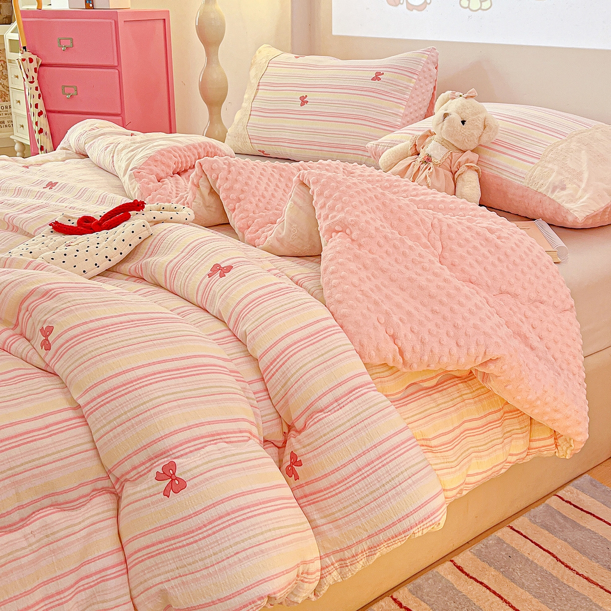 91家纺网 家纺一手货源 找家纺 昊川家纺 2025新款云感针织全棉花边豆豆被春秋被冬被被子被芯 遇见彩虹