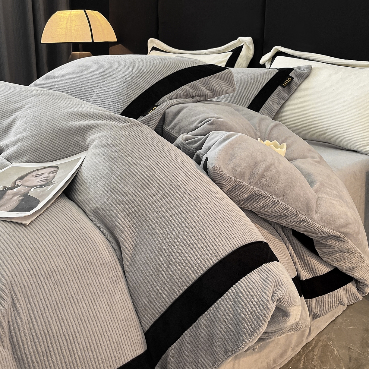 吾秀家居 2025新款手工织带工艺款雕花牛奶绒烂花四件套 - 绽放 绽放-条纹灰