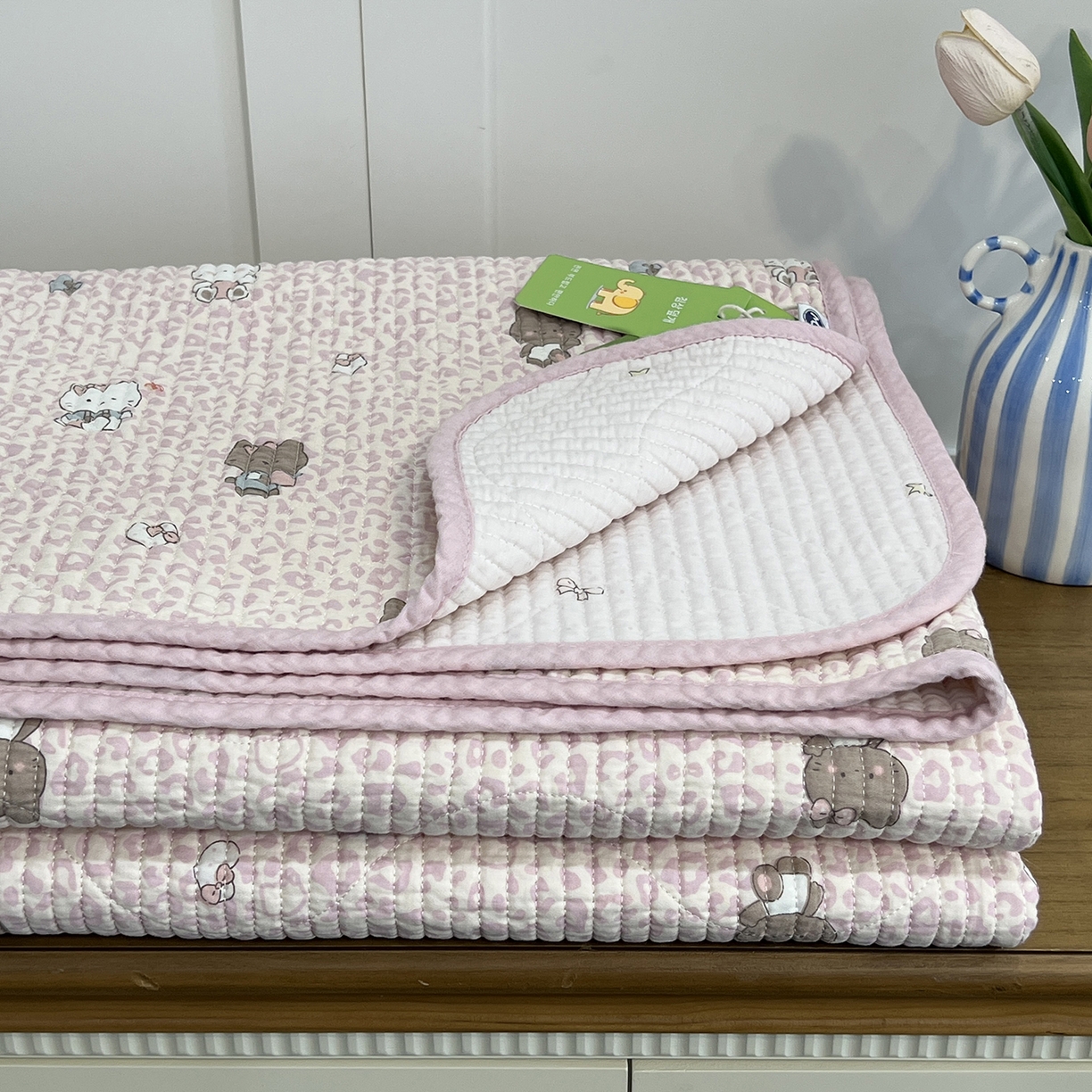 91家纺网 家纺一手货源 找家纺 沐纯家居 2025新款跑量款双面纯棉印花水洗床盖 豹纹猫