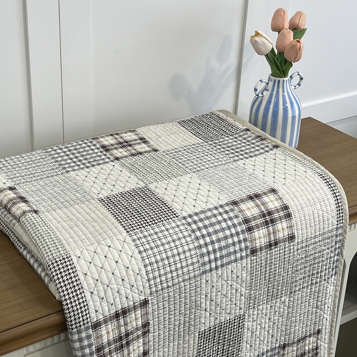 91家纺网 家纺一手货源 找家纺 沐纯家居 2025新款跑量款双面纯棉印花水洗床盖 布依格-米