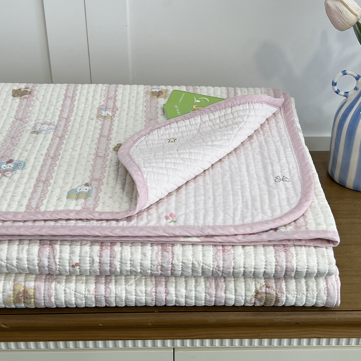 91家纺网 家纺一手货源 找家纺 沐纯家居 2025新款跑量款双面纯棉印花水洗床盖 彩虹喵喵