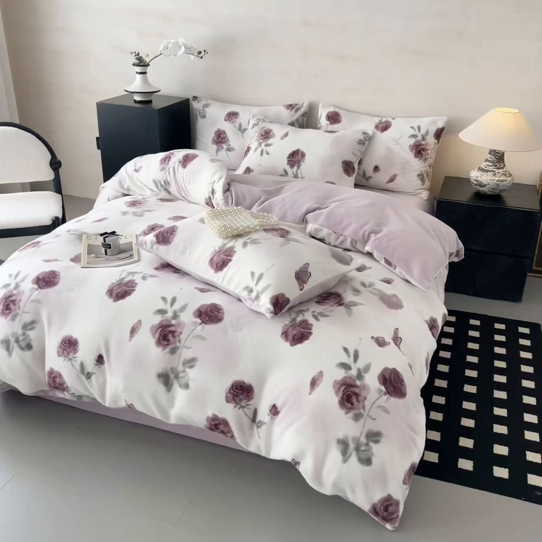 91家纺网 家纺一手货源 找家纺 懒猫家纺 2025新款印花海獭绒加厚保暖四件套 满园花香