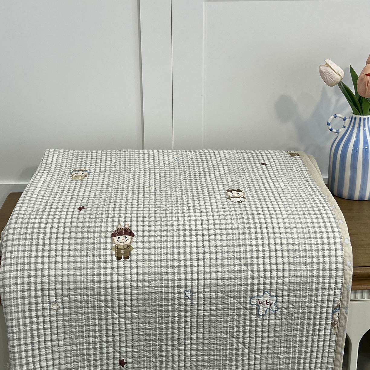 91家纺网 家纺一手货源 找家纺 沐纯家居 2025新款跑量款双面纯棉印花水洗床盖 小萌人