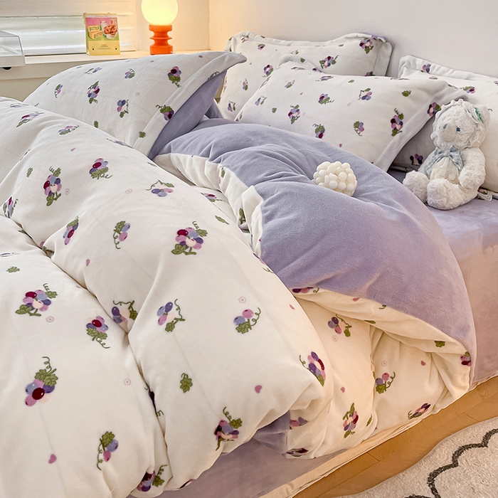 91家纺网 家纺一手货源 找家纺 （总）瑞莱 2025新款A类200克高克重秋冬印花牛奶绒四件套-卡通系列