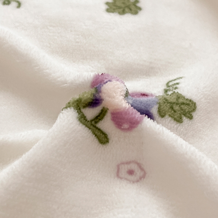 91家纺网 家纺一手货源 找家纺 瑞莱 2025新款A类200克高克重秋冬印花牛奶绒四件套-卡通系列奶油葡萄