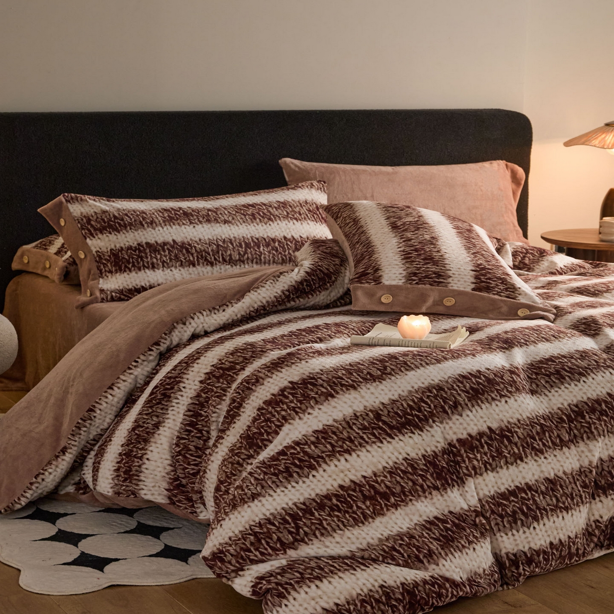 91家纺网 家纺一手货源 找家纺 （总）绒城 2025新款纽扣工艺款230克美丽绒四件套 牛奶绒四件套-美丽