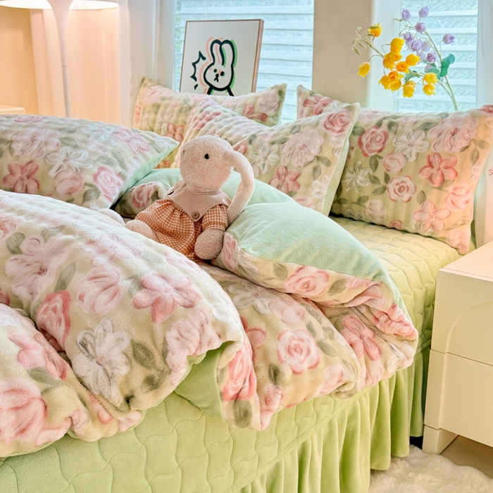 91家纺网 家纺一手货源 找家纺 金盛皇朝家纺 2025新款高克重仿兔毛泡泡牛奶绒床单床盖单件三件四件套 碧花漫缀