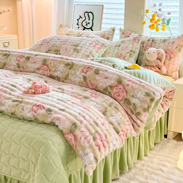 91家纺网 家纺一手货源 找家纺 金盛皇朝家纺 2025新款高克重仿兔毛泡泡牛奶绒床单床盖单件三件四件套 碧花漫缀