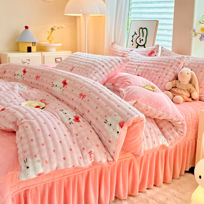 91家纺网 家纺一手货源 找家纺 金盛皇朝家纺 2025新款高克重仿兔毛泡泡牛奶绒床单床盖单件三件四件套 奶绒猫语