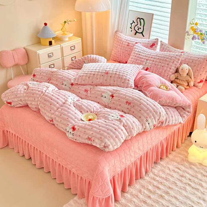 91家纺网 家纺一手货源 找家纺 金盛皇朝家纺 2025新款高克重仿兔毛泡泡牛奶绒床单床盖单件三件四件套 奶绒猫语