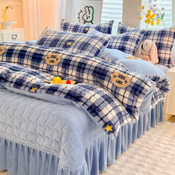 91家纺网 家纺一手货源 找家纺 金盛皇朝家纺 2025新款高克重仿兔毛泡泡牛奶绒床单床盖单件三件四件套 蓝格星语