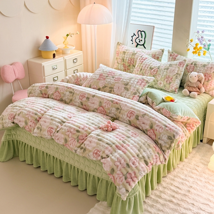 91家纺网 家纺一手货源 找家纺 金盛皇朝家纺 2025新款高克重仿兔毛泡泡牛奶绒床单床盖单件三件四件套 碧花漫缀