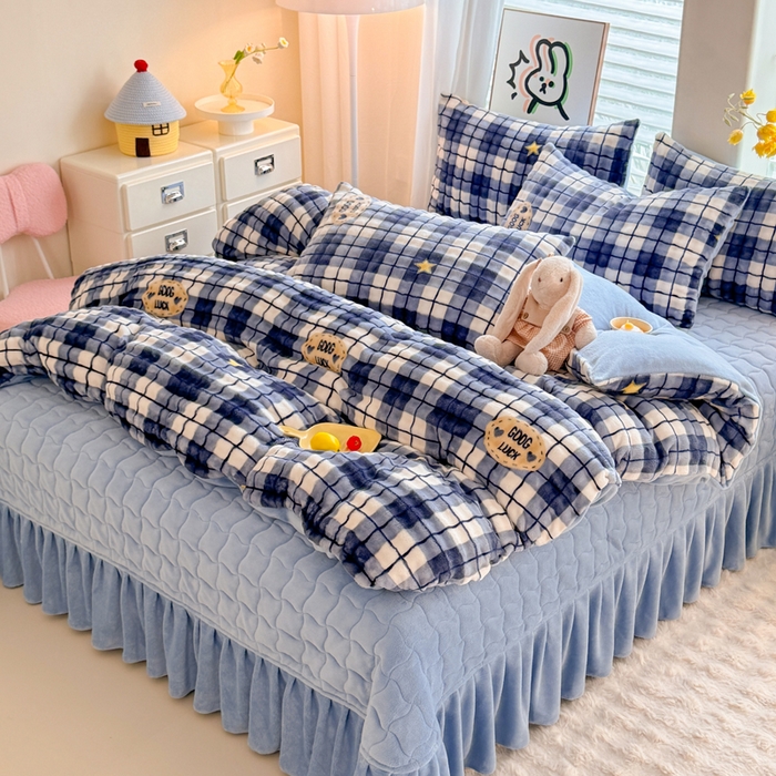 91家纺网 家纺一手货源 找家纺 金盛皇朝家纺 2025新款高克重仿兔毛泡泡牛奶绒床单床盖单件三件四件套 蓝格星语