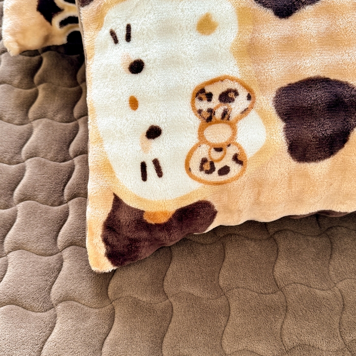 91家纺网 家纺一手货源 找家纺 金盛皇朝家纺 2025新款高克重仿兔毛泡泡牛奶绒床单床盖单件三件四件套 豹纹猫仔