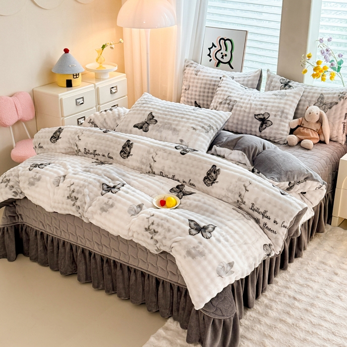 91家纺网 家纺一手货源 找家纺 金盛皇朝家纺 2025新款高克重仿兔毛泡泡牛奶绒床单床盖单件三件四件套 花枝蝶梦