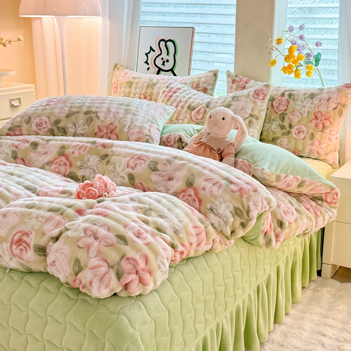 91家纺网 家纺一手货源 找家纺 金盛皇朝家纺 2025新款高克重仿兔毛泡泡牛奶绒床单床盖单件三件四件套 碧花漫缀