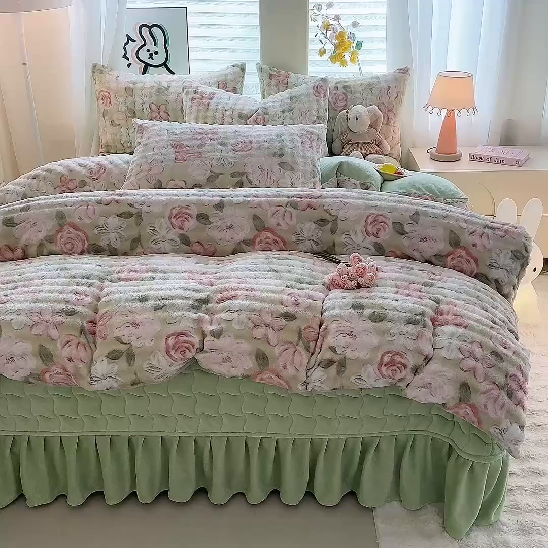 91家纺网 家纺一手货源 找家纺 金盛皇朝家纺 2025新款高克重仿兔毛泡泡牛奶绒床单床盖单件三件四件套 碧花漫缀