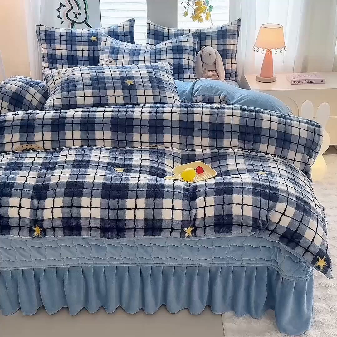 91家纺网 家纺一手货源 找家纺 金盛皇朝家纺 2025新款高克重仿兔毛泡泡牛奶绒床单床盖单件三件四件套 蓝格星语
