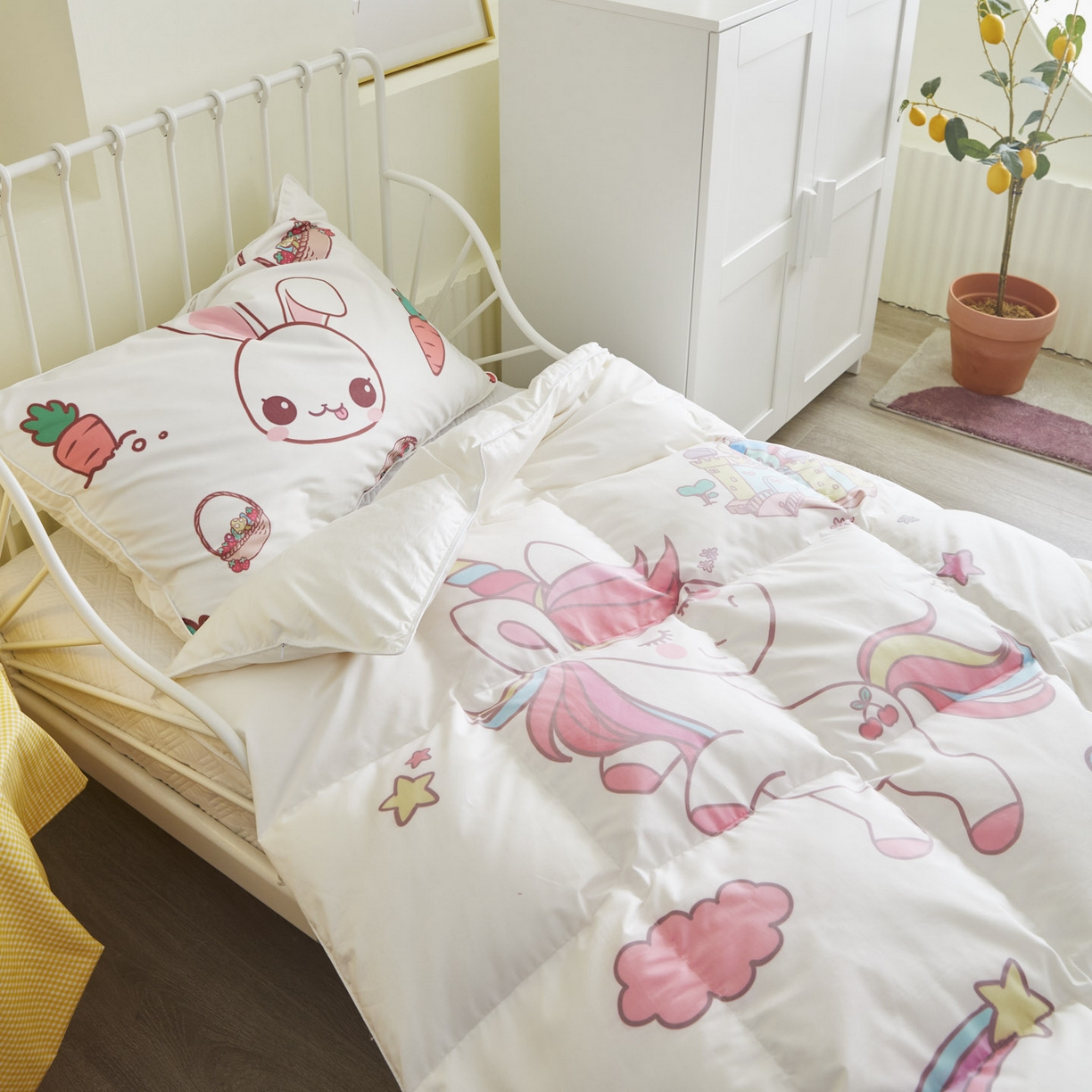 91家纺网 家纺一手货源 找家纺 暖羽屋羽绒馆 2025新款卡通国标95白鹅绒被芯羽绒被子1.5米 儿童羽绒被婴幼儿 学生鹅绒被 独角兽