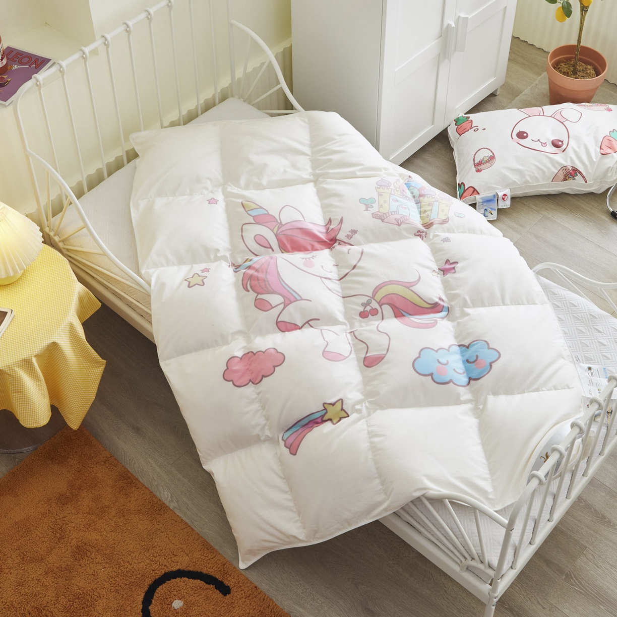 91家纺网 家纺一手货源 找家纺 暖羽屋羽绒馆 2025新款卡通国标95白鹅绒被芯羽绒被子1.5米 儿童羽绒被婴幼儿 学生鹅绒被 独角兽