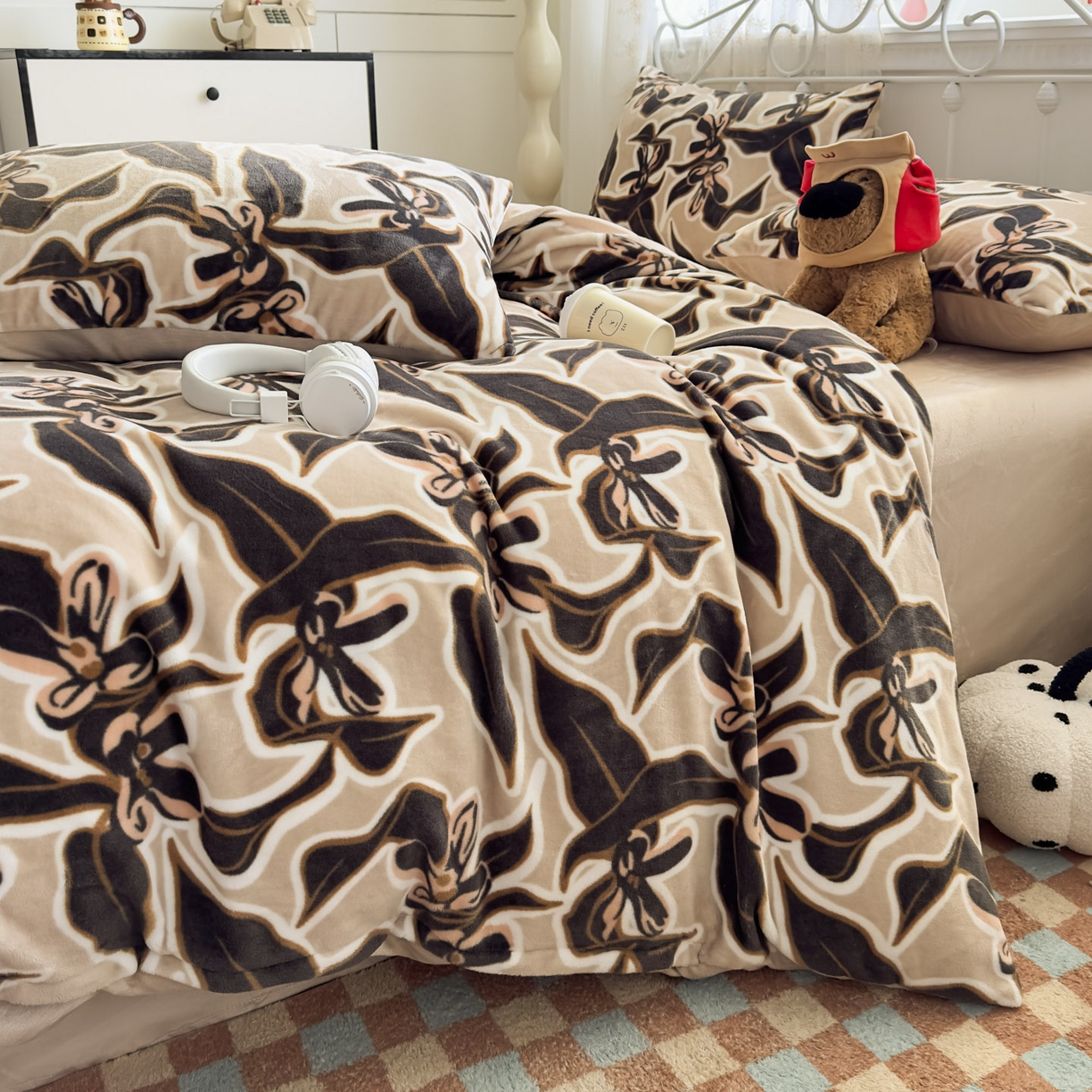 91家纺网 家纺一手货源 找家纺 潮邦创意家居 2025新款5D数码牛奶绒印花系列四件套 秋宣