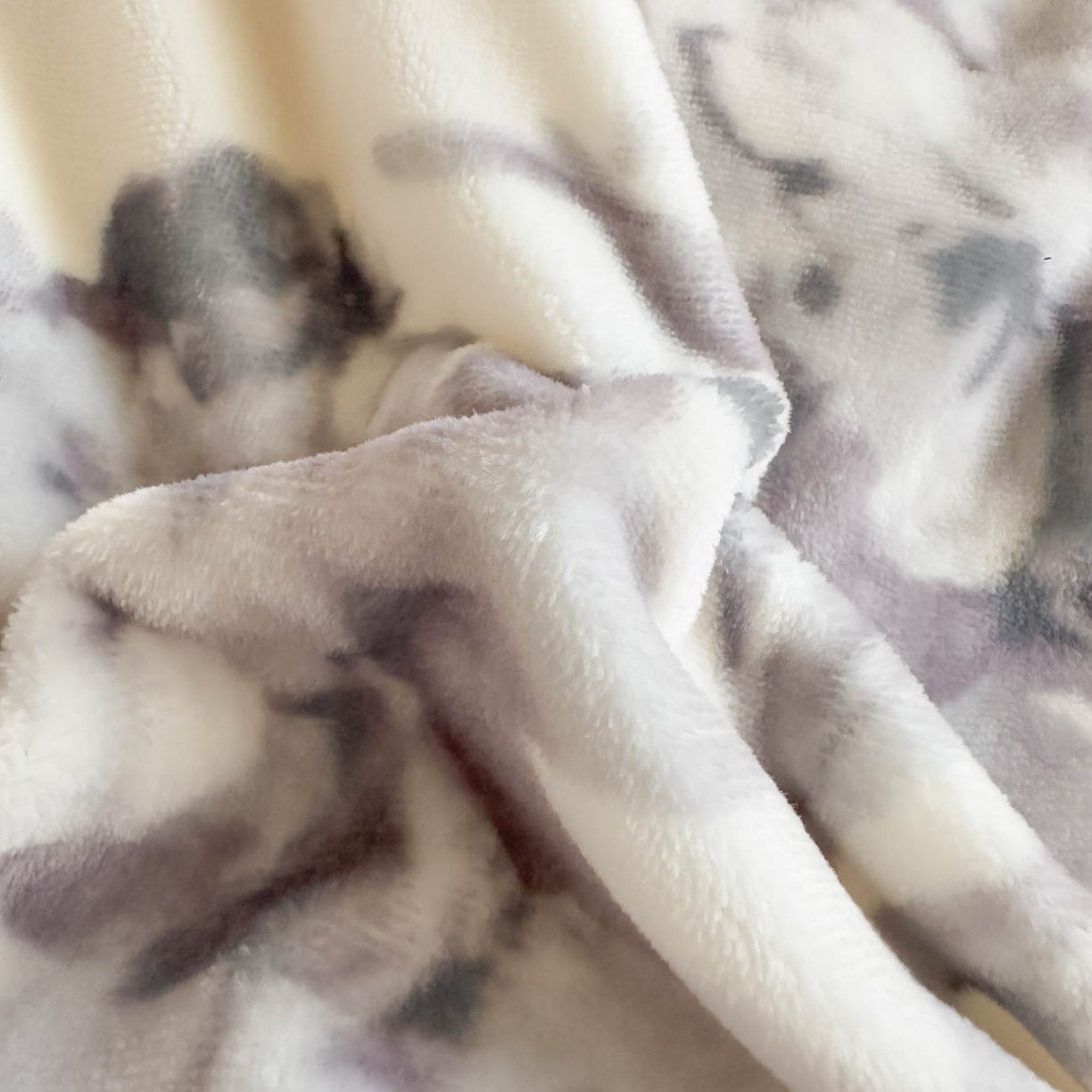 91家纺网 家纺一手货源 找家纺 潮邦创意家居 2025新款5D数码牛奶绒印花系列四件套 恋薇