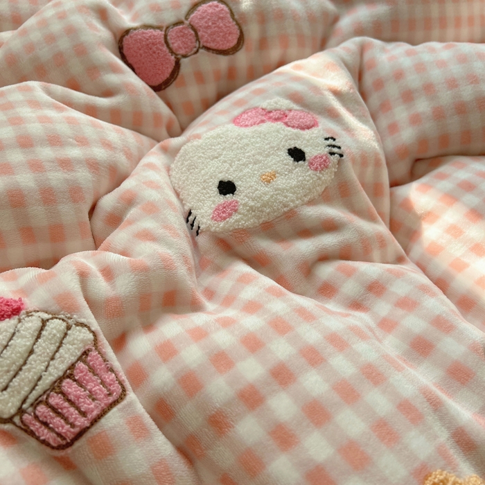 91家纺网 家纺一手货源 找家纺 （总）雨帆家纺 2025新款亲肤舒适可爱卡通牛奶绒毛巾绣四件套