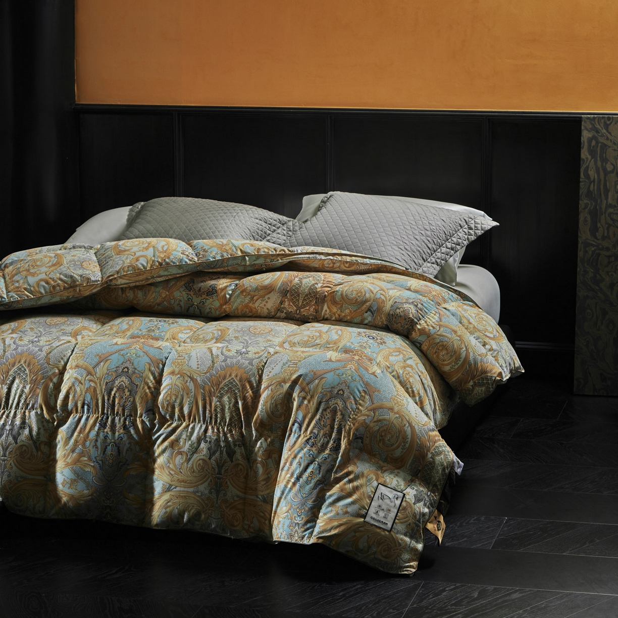 91家纺网 家纺一手货源 找家纺 （总）暖羽屋羽绒馆 2025新款樊若 绒子含量95白鸭绒被子 羽绒被 双人冬被鸭绒被芯 春秋被