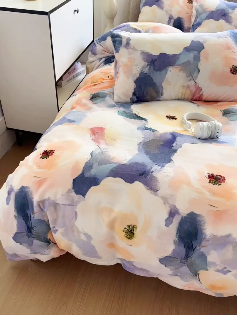 91家纺网 家纺一手货源 找家纺 潮邦创意家居 2025新款5D数码牛奶绒印花系列四件套 花蔓