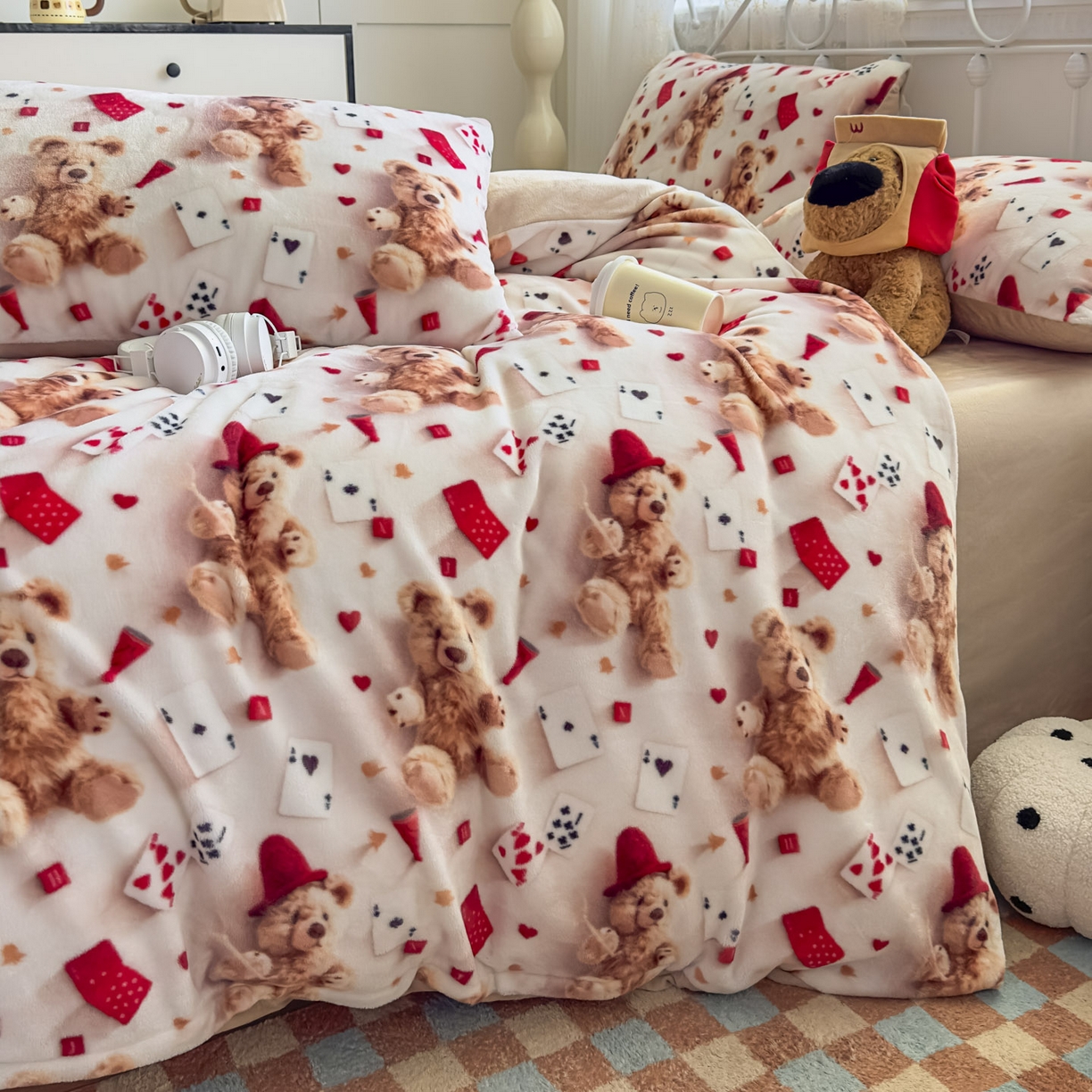 潮邦创意家居 2025新款5D数码牛奶绒印花系列四件套 卡牌熊