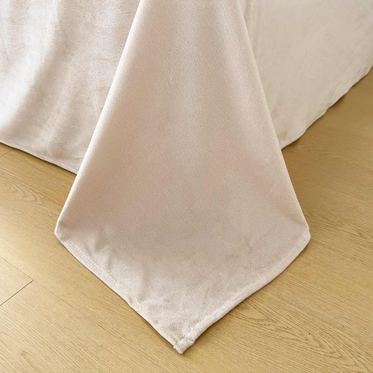 91家纺网 家纺一手货源 找家纺 潮邦创意家居 2025新款5D数码牛奶绒印花系列四件套 卡牌熊