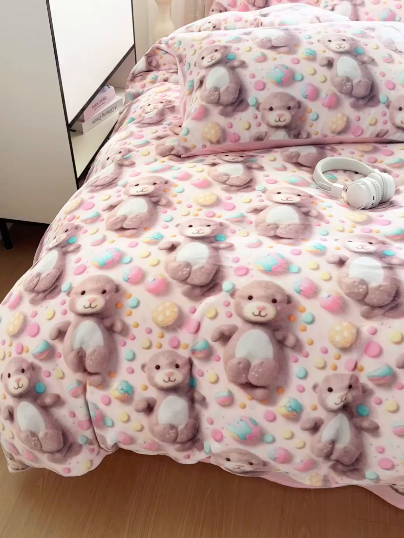 91家纺网 家纺一手货源 找家纺 潮邦创意家居 2025新款5D数码牛奶绒印花系列四件套 梦宝