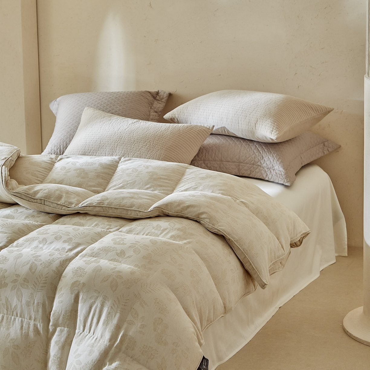 91家纺网 家纺一手货源 找家纺 （总）暖羽屋羽绒馆 2025新款乐町95白鹅绒被芯 双层羽绒被子 加厚冬被2米被子 春秋被