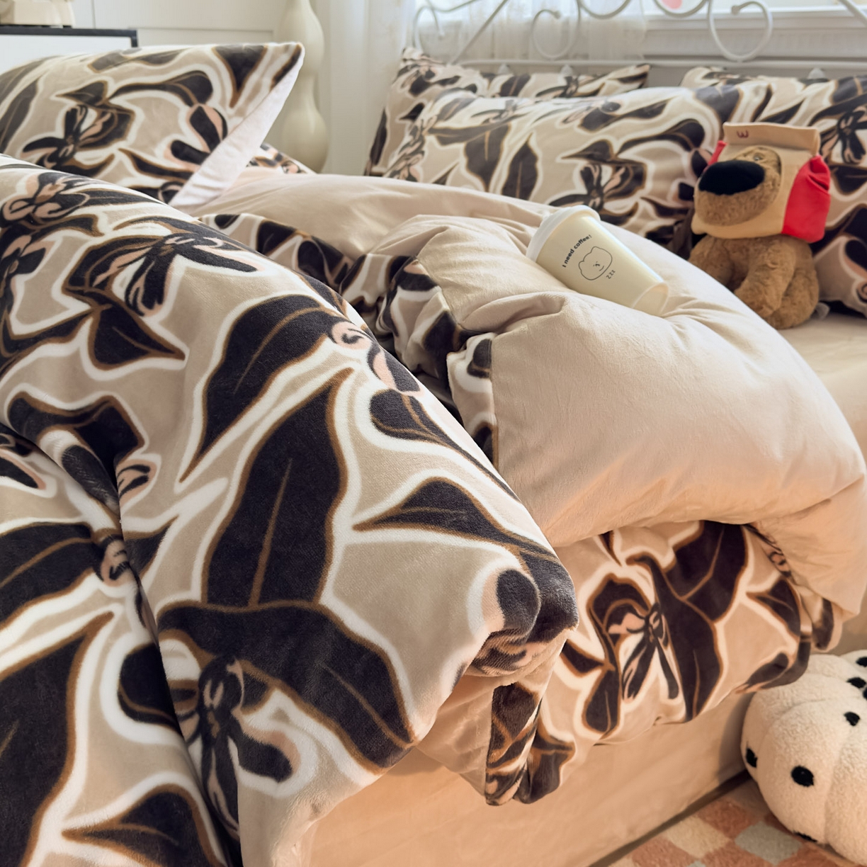 91家纺网 家纺一手货源 找家纺 潮邦创意家居 2025新款5D数码牛奶绒印花系列四件套 秋宣