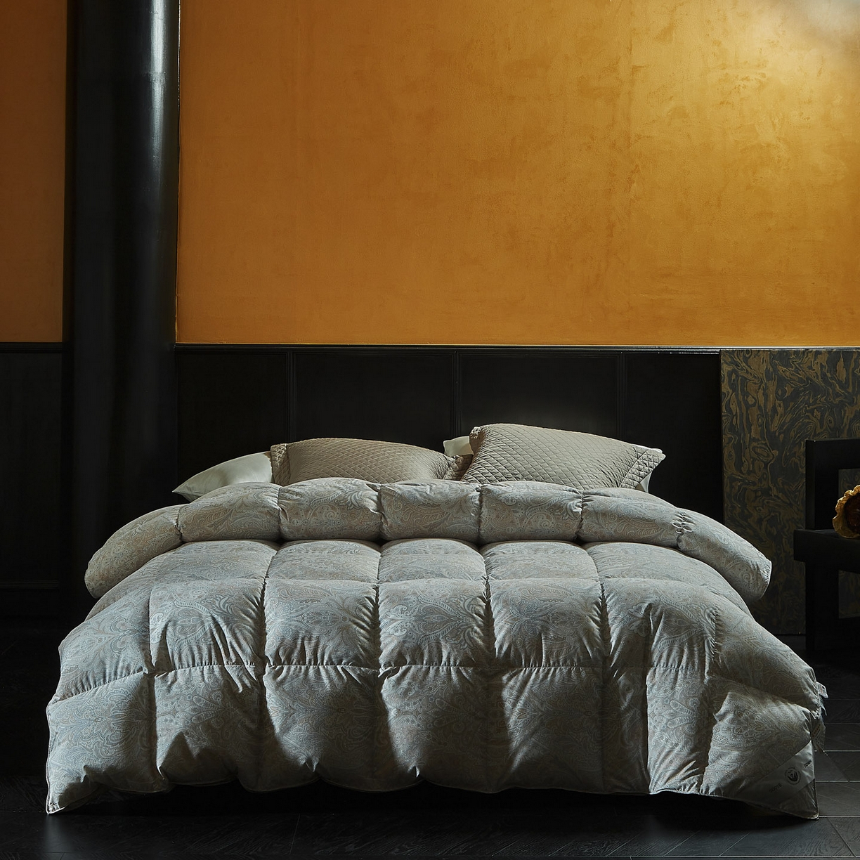 91家纺网 家纺一手货源 找家纺 暖羽屋羽绒馆 2025新款95白鸭绒被芯 罗斯空间 国标鸭绒被 羽绒被子2米双人春秋被 梦清荷