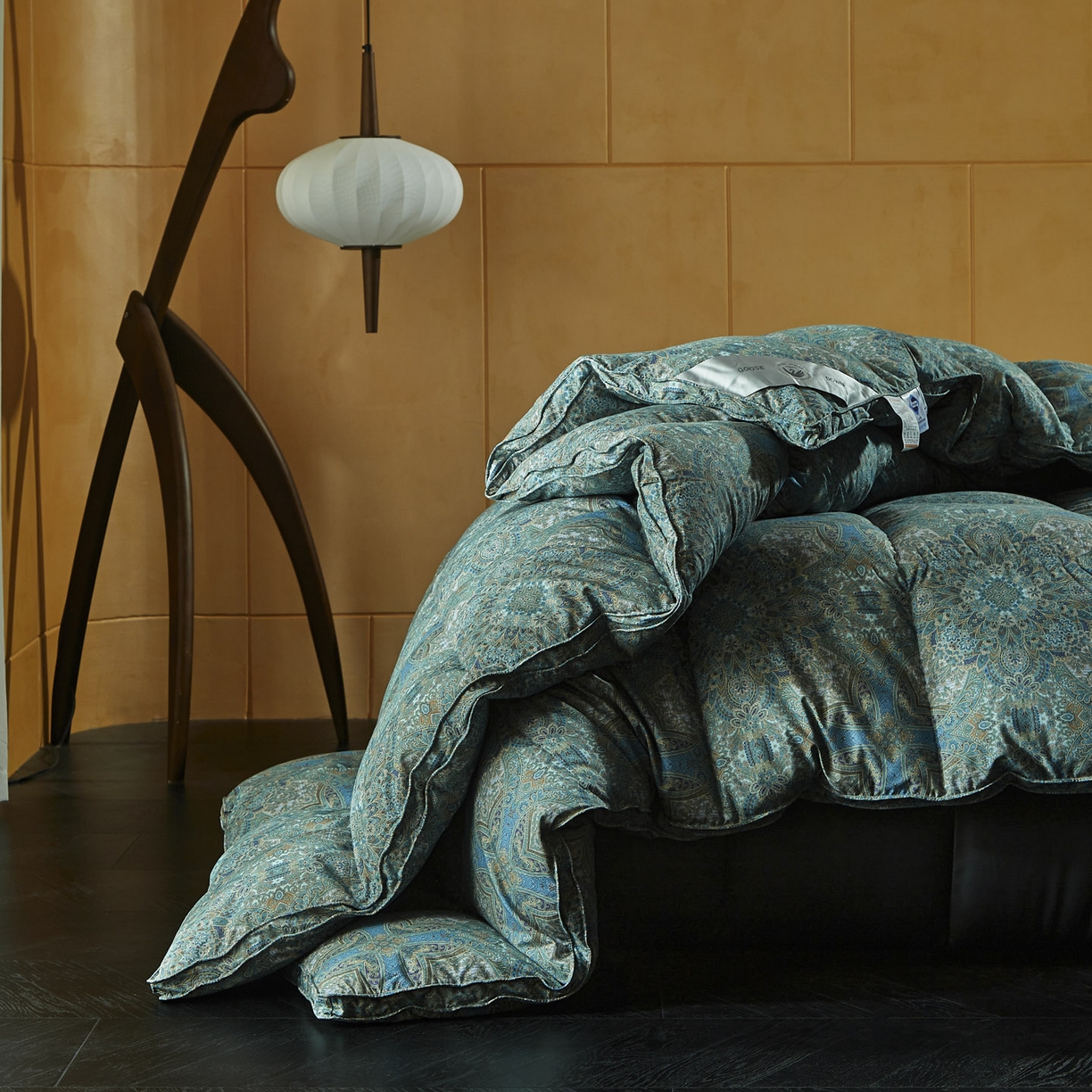 91家纺网 家纺一手货源 找家纺 暖羽屋羽绒馆 2025新款95白鸭绒被芯 罗斯空间 国标鸭绒被 羽绒被子2米双人春秋被 烟雨青