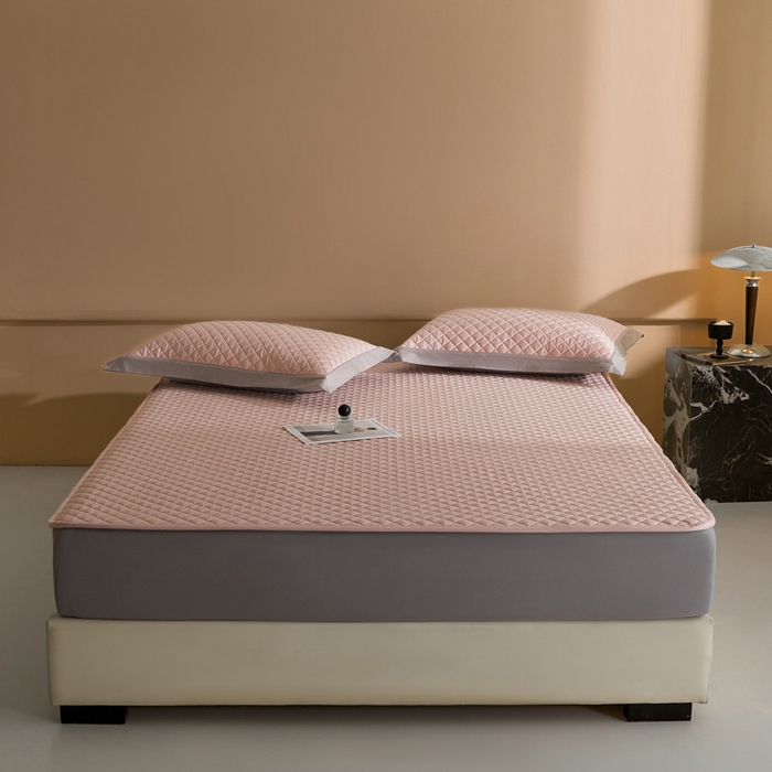 91家纺网 家纺一手货源 找家纺 （总）由有家居 2025新品60S全棉长绒棉绗缝夹棉大豆纤维床垫床褥平铺款床笠款三件套